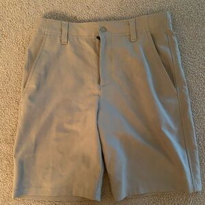 Under Armour boys size youth medium dri-fit golf shorts